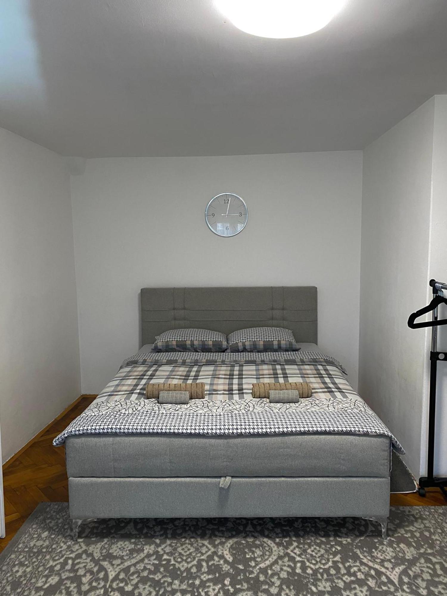 Ferienwohnung Panorama Royal Vracar Belgrad Exterior foto